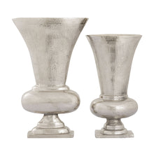 Load image into Gallery viewer, Brigitte Vase
