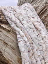 Load image into Gallery viewer, Luxurious Throw Blanket Collection

