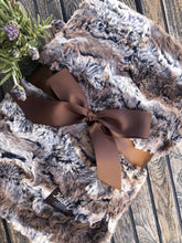 Load image into Gallery viewer, Luxurious Throw Blanket Collection
